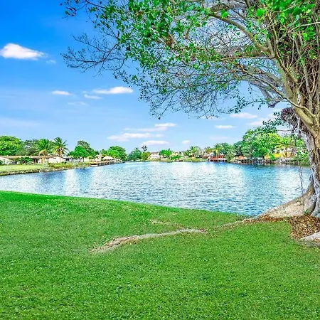 Water Front Condo - First Floor - Palm Wave Says